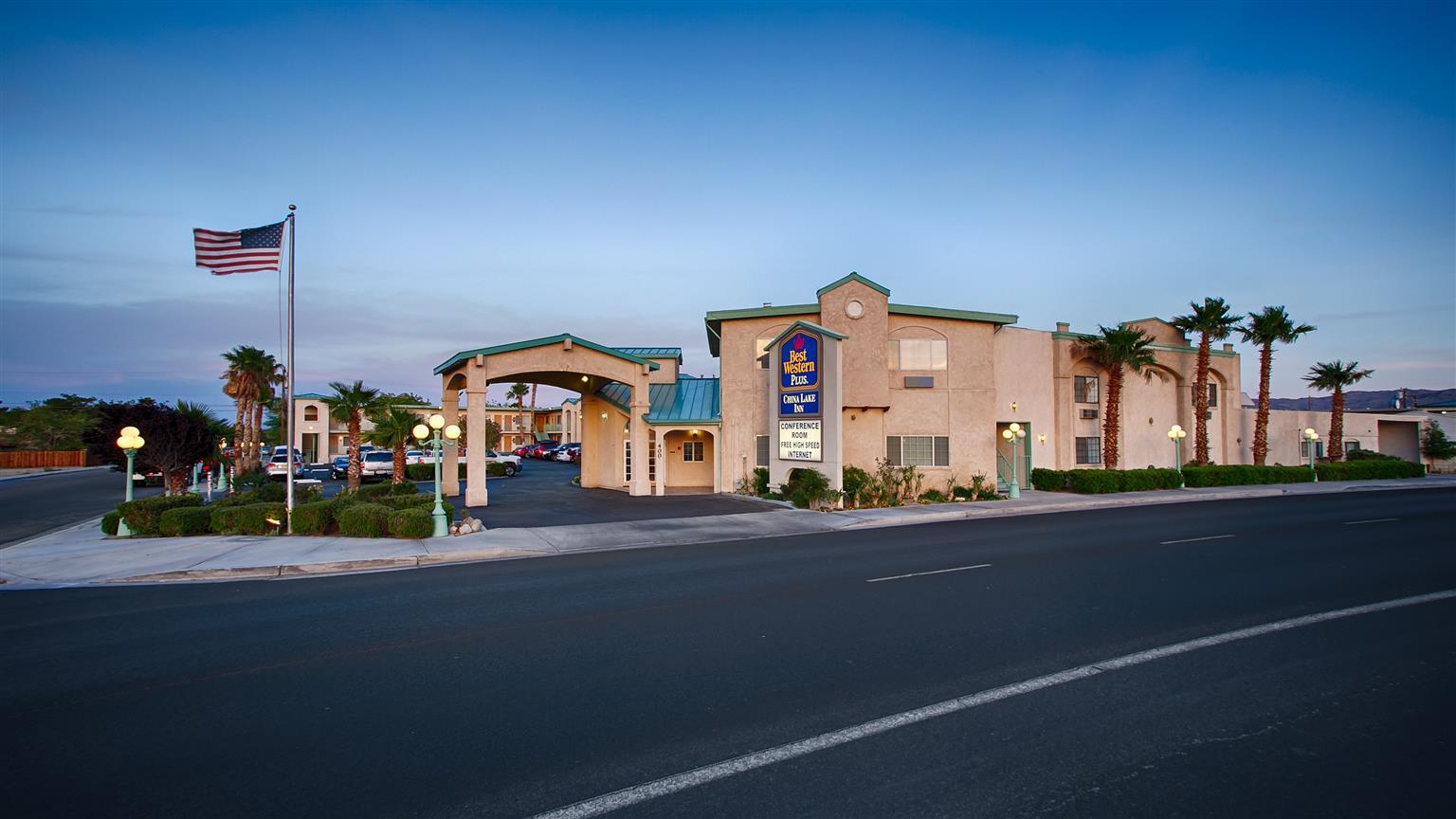 Best Western China Lake Inn Ridgecrest Exterior photo